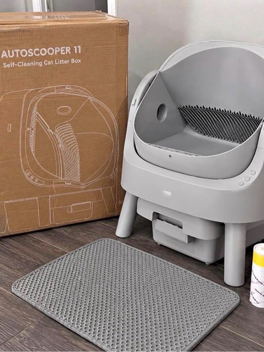 Self-Cleaning Cat Litter Box